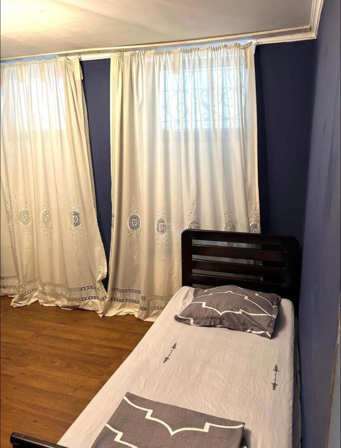 Апартаменты Booboo Flat In Italian Yard Тбилиси Экстерьер фото
